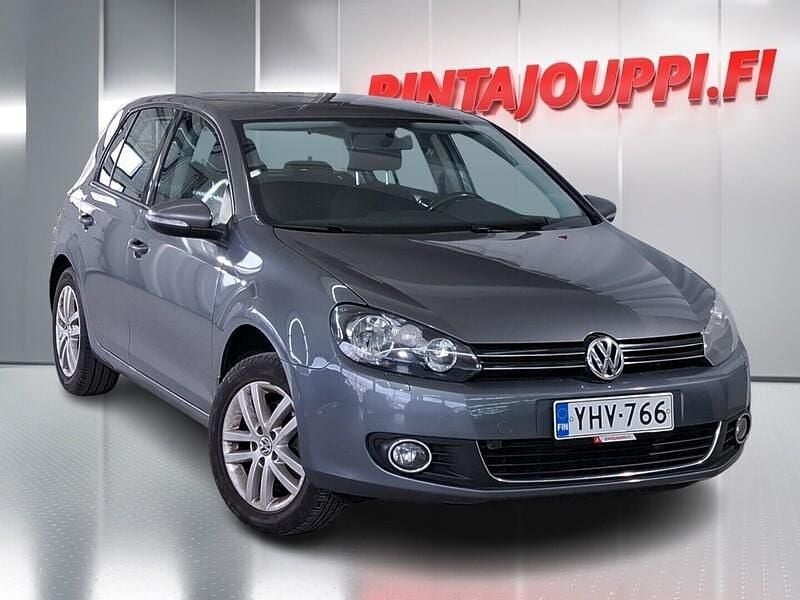 Käytetty VW Golf VII Highline 122 HP (89 kW) 2012 Viistoperä