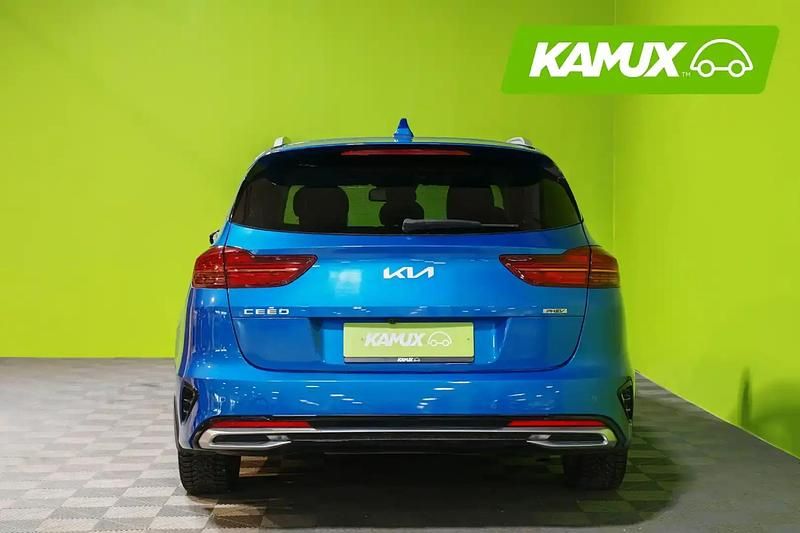 Käytetty Kia Ceed Sportswagon Premium 140 HP (102 kW) 2021 Sininen Farmari