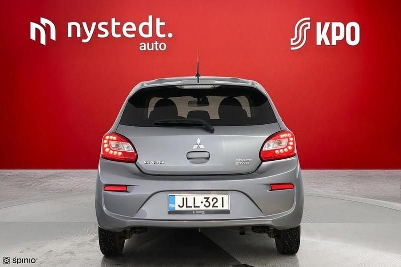 Käytetty Mitsubishi Space Star Invite 80 HP (58 kW) 2020 Harmaa Viistoperä
