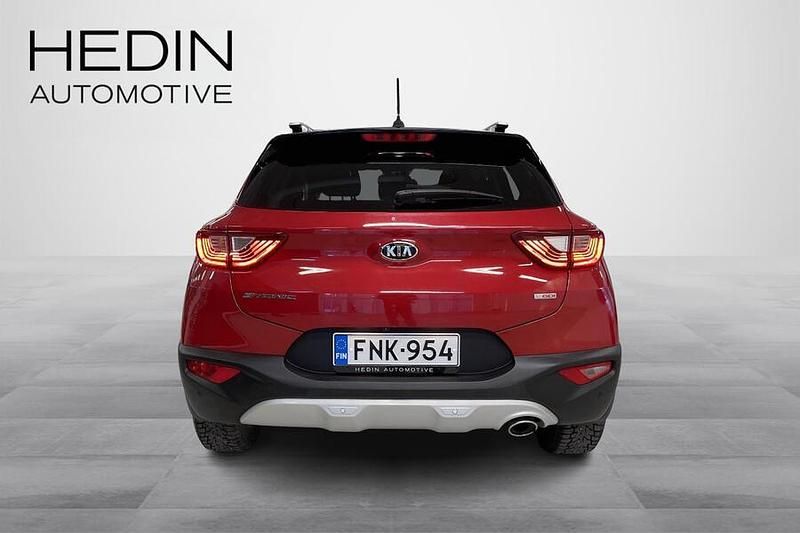 Käytetty Kia Stonic EX 120 HP (88 kW) 2019 Punainen Katumaasturi