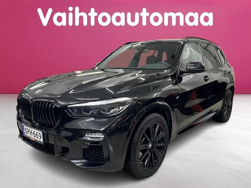 Käytetty BMW X5 M Sport 286 HP (210 kW) 2020 Katumaasturi