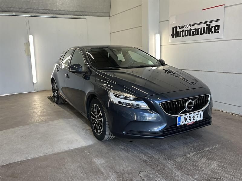 Käytetty Volvo V40 Business Edition 152 HP (111 kW) 2018 Sininen Farmari