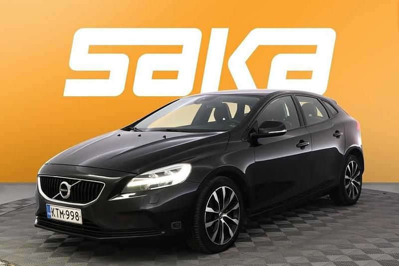 Käytetty Volvo V40 Business Edition 120 HP (88 kW) 2019 Viistoperä