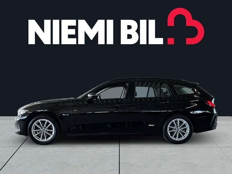 Käytetty BMW 330e 292 HP (214 kW) 2023 Farmari