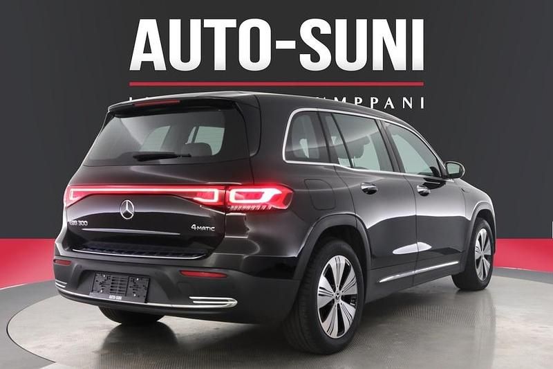 Käytetty Mercedes EQB300 167 kW (228 HP) 2023 Katumaasturi