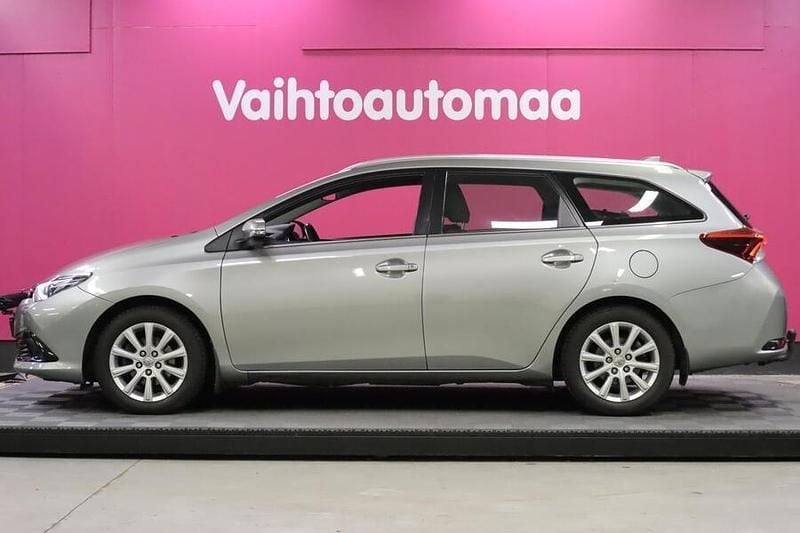 Käytetty Toyota Auris Touring Sports Active 116 HP (85 kW) 2016 Farmari