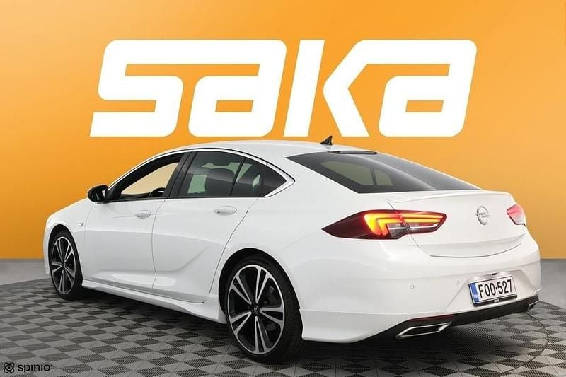 Käytetty Opel Insignia Executive 122 HP (89 kW) 2021 Viistoperä