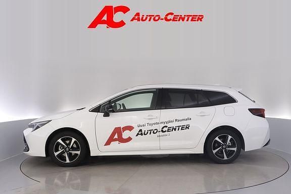Käytetty Toyota Corolla Edition 138 HP (101 kW) 2025 Valkoinen Farmari