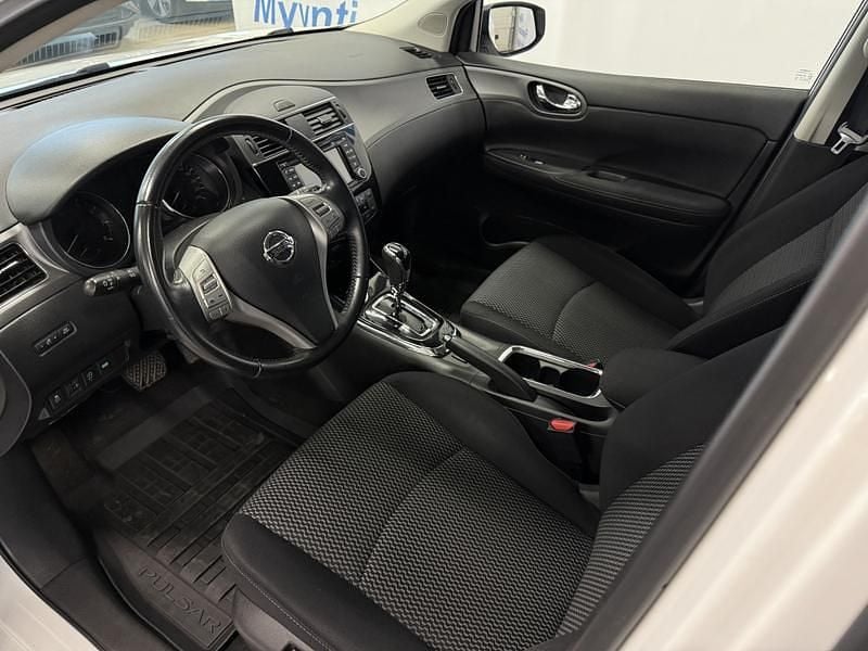 Käytetty Nissan Pulsar Acenta Connect 116 HP (85 kW) 2018 Viistoperä