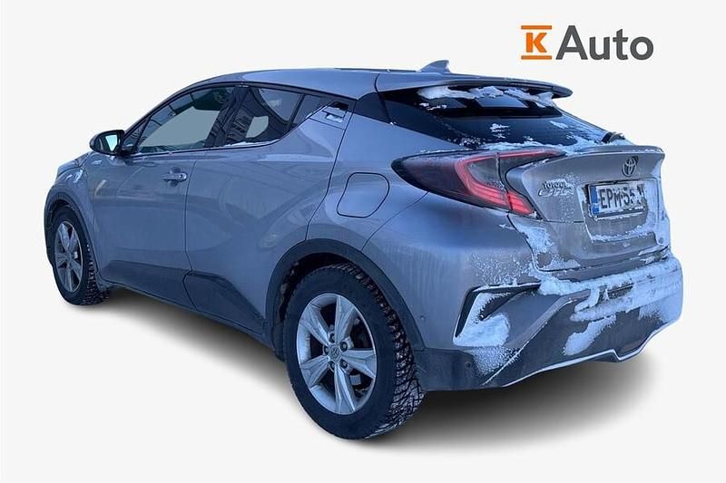 Käytetty Toyota C-HR Premium 122 HP (89 kW) 2018 Hopea Katumaasturi