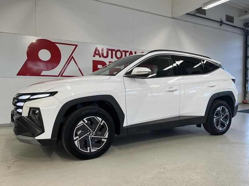 Valkoinen Käytetty 2025 Hyundai Tucson Style Katumaasturi | 42 390 € - Kuva 1/4
