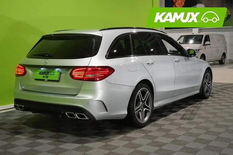 Käytetty Mercedes C220 AMG 194 HP (142 kW) 2019 Hopea / harmaa Farmari