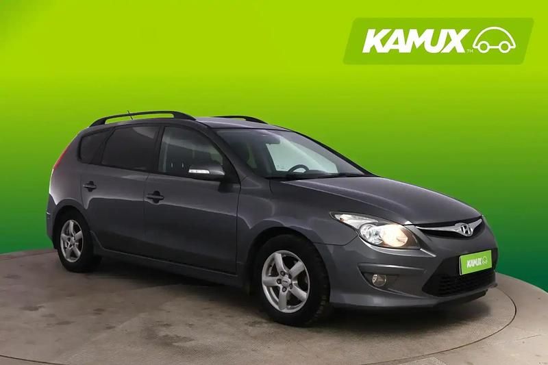 Käytetty Hyundai i30 Premium 116 HP (85 kW) 2011 Hopea / harmaa Farmari