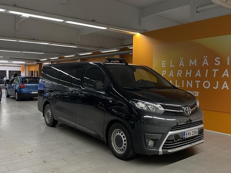 Käytetty 2018 Toyota Proace Tila-auto | 25 990 € (Hieman kallis) - Kuva 1/4