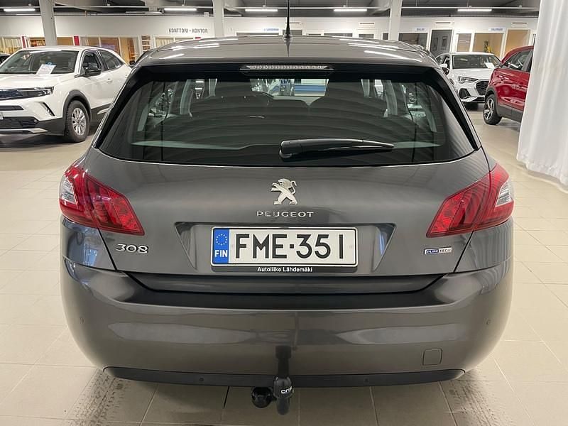 Käytetty Peugeot 308 Allure 131 HP (96 kW) 2016 Viistoperä