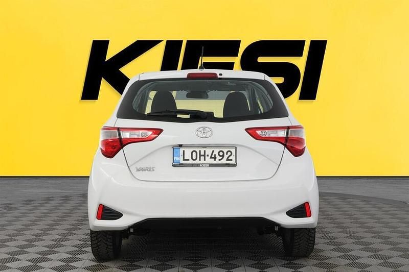 Käytetty Toyota Yaris Active 112 HP (82 kW) 2017 Viistoperä