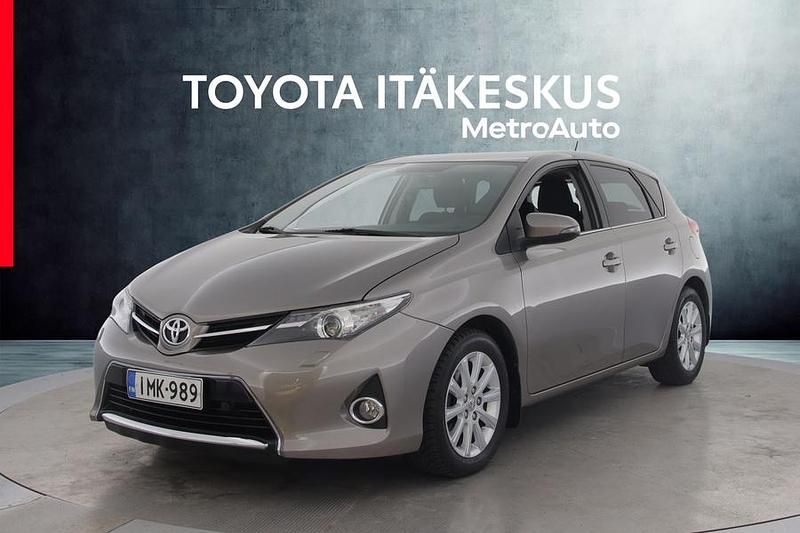 Ruskea Käytetty 2014 Toyota Auris Multidrive S Viistoperä | 14 390 € (Perustarjous) - Kuva 1/4