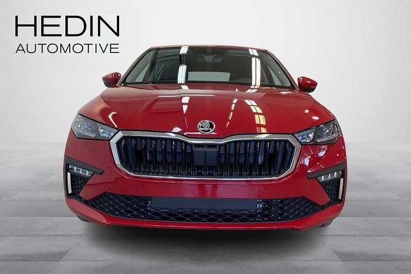 Uusi Skoda Scala Style 116 HP (85 kW) 2025 Punainen Viistoperä