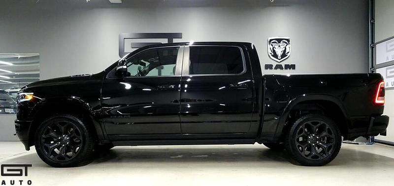 Käytetty Dodge Ram Limited 401 HP (294 kW) 2023 Nouto