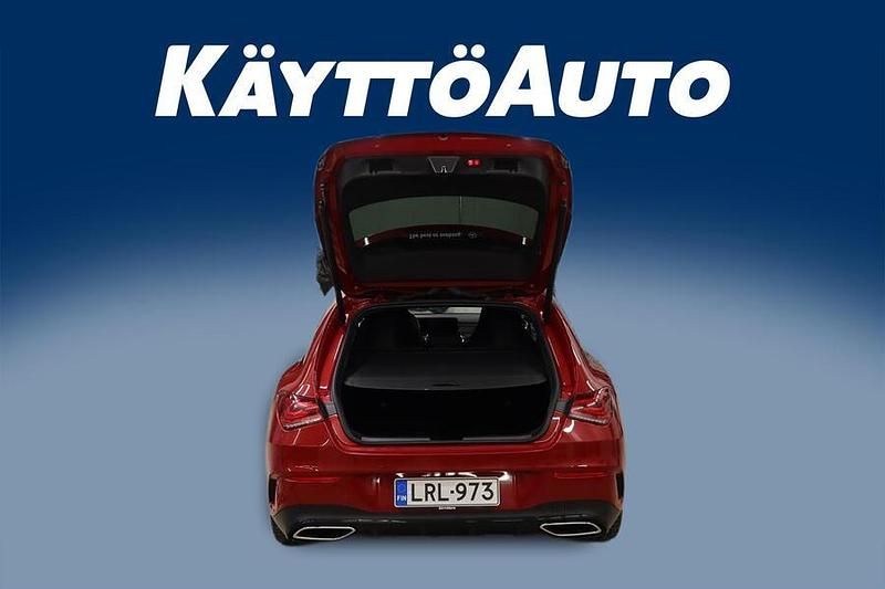 Käytetty Mercedes CLA250e Business 160 HP (117 kW) 2022 Punainen Sedan