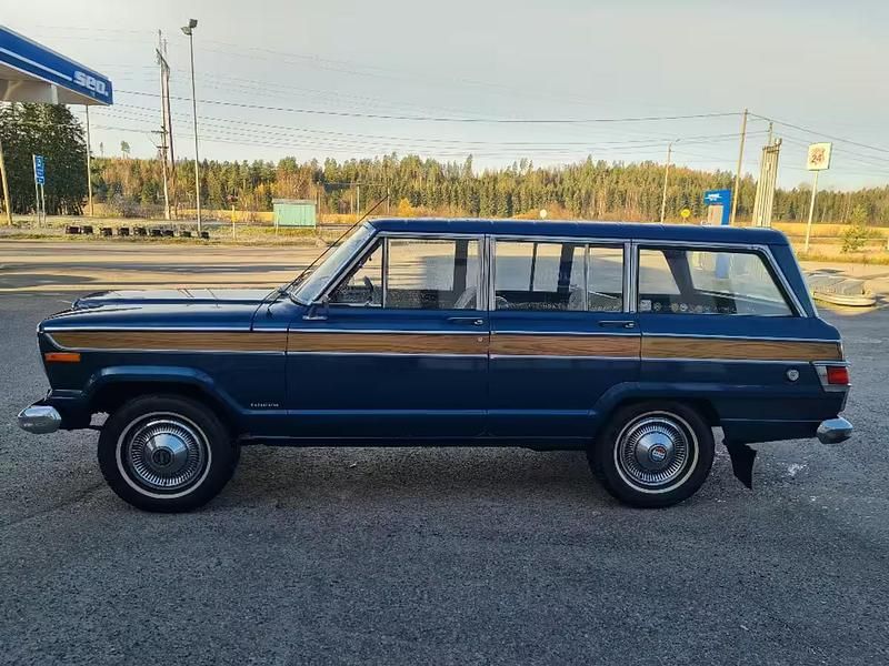 Käytetty Jeep Wagoneer 1977 Katumaasturi