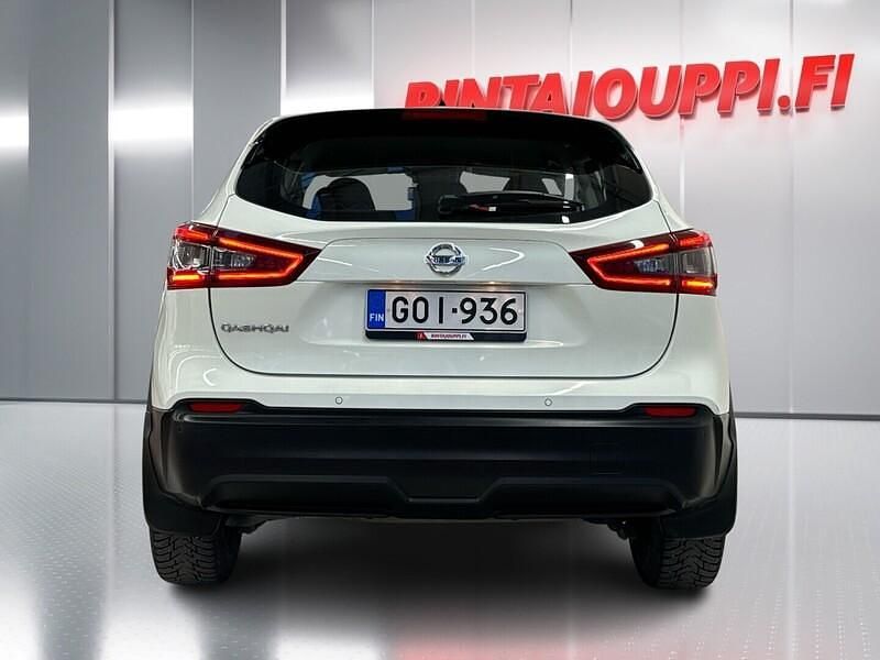 Käytetty Nissan Qashqai Visia 140 HP (102 kW) 2020 Katumaasturi