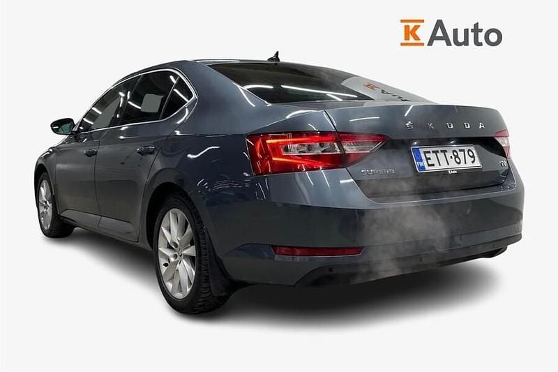 Käytetty Skoda Superb Business Line 156 HP (114 kW) 2020 Farmari