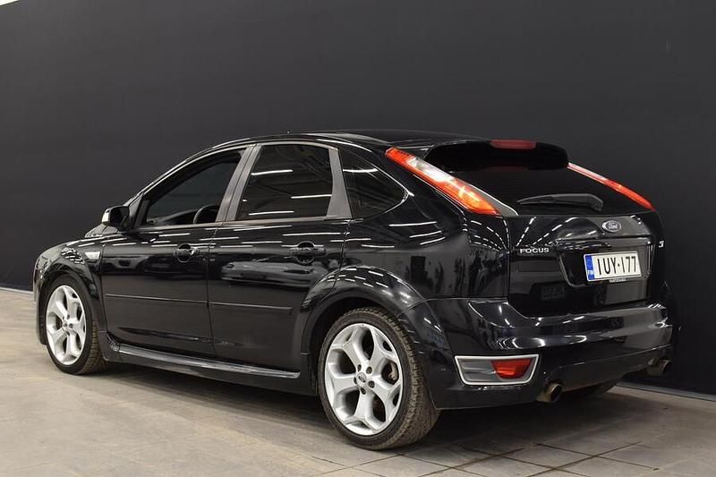 Käytetty Ford Focus ST 226 HP (166 kW) 2007 Viistoperä