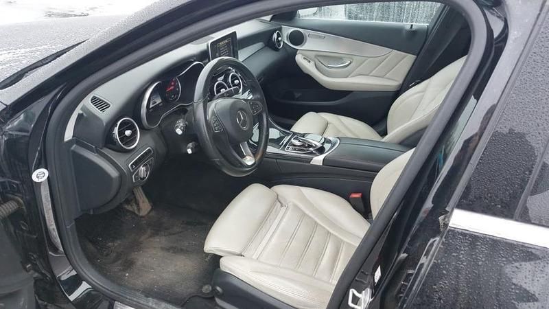 Käytetty Mercedes C350e Business 211 HP (155 kW) 2015 Farmari