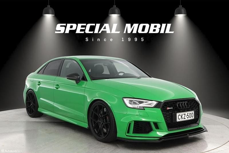 Sininen Käytetty 2017 Audi RS3 Sport Sedan | 54 490 € - Kuva 1/4