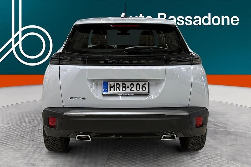 Käytetty Peugeot 2008 Active 131 HP (96 kW) 2024 Katumaasturi