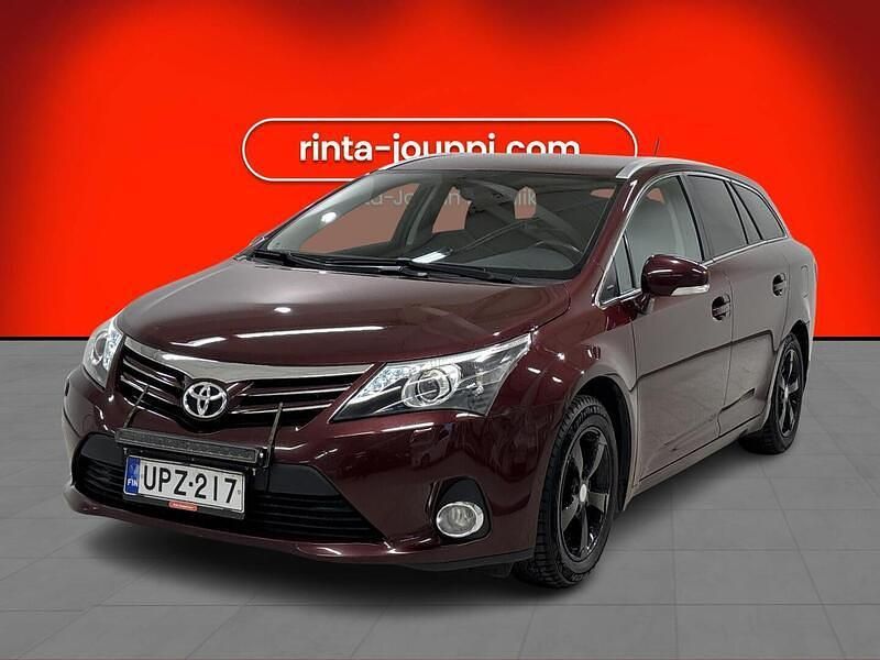 Punainen Käytetty 2012 Toyota Avensis Sol Farmari | 9 900 € (Kallis) - Kuva 1/3