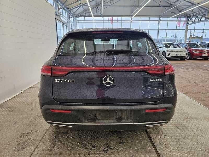 Käytetty Mercedes EQC400 Business 300 kW (408 HP) 2022 Katumaasturi