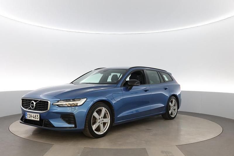 Käytetty 2020 Volvo V60 R-Design Farmari | 30 990 € (Hieman kallis) - Kuva 1/4