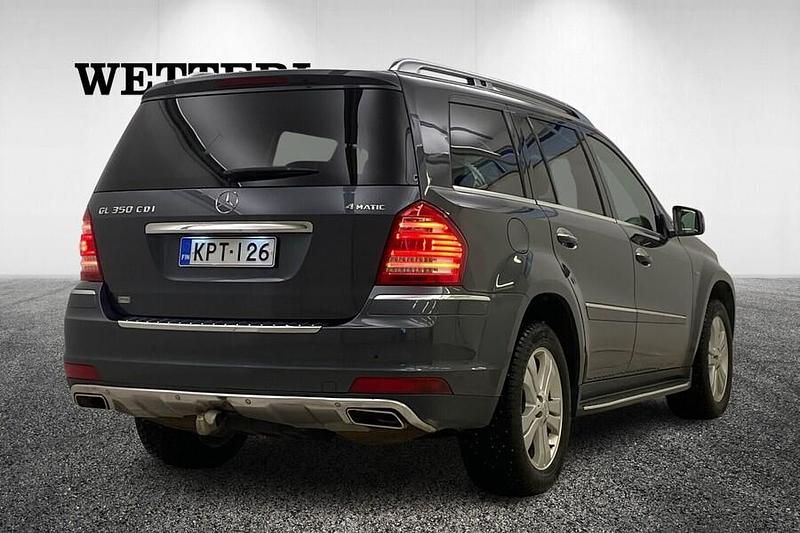 Käytetty Mercedes GL350 265 HP (194 kW) 2011 Harmaa Katumaasturi