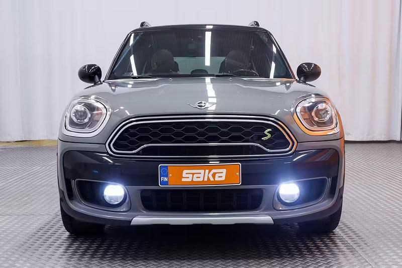 Käytetty Mini Cooper S Countryman 224 HP (164 kW) 2017 Katumaasturi