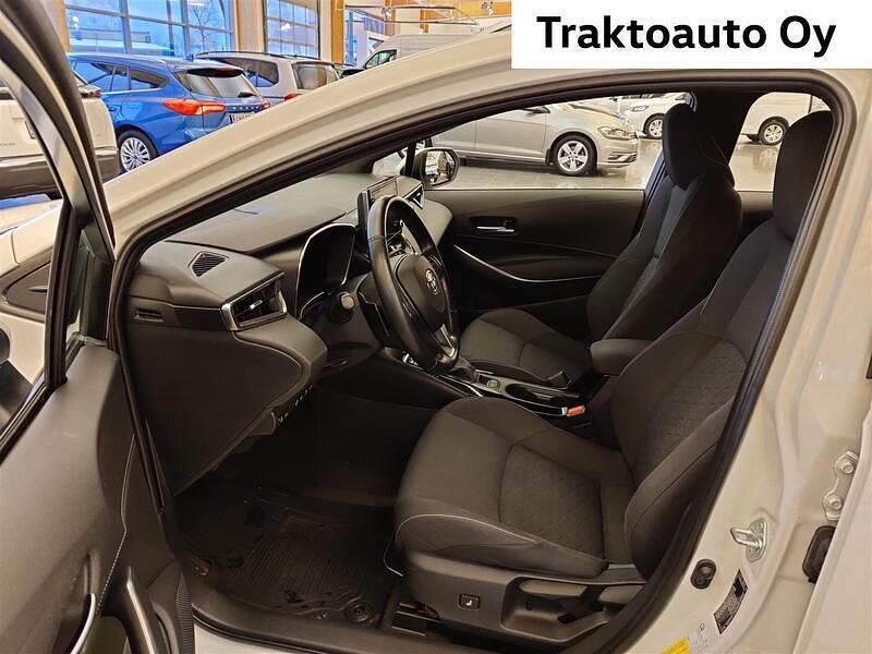 Käytetty Toyota Corolla Active 184 HP (135 kW) 2019 Valkoinen Farmari