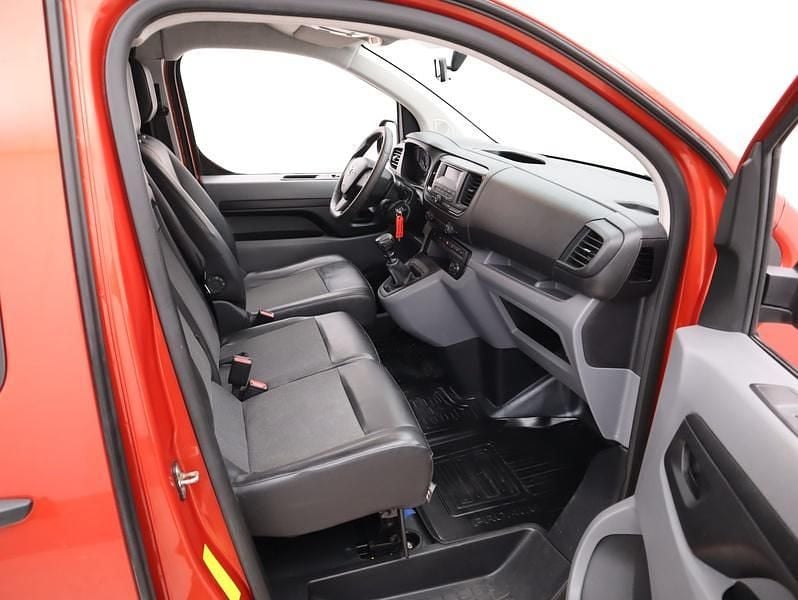 Käytetty Toyota Proace 122 HP (89 kW) 2017 Oranssi Tila-auto
