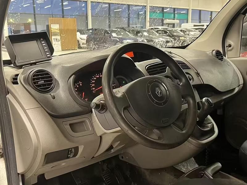Käytetty Renault Kangoo 90 HP (66 kW) 2011 Tila-auto