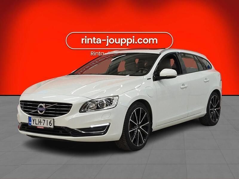 Käytetty 2015 Volvo V60 Summum Farmari | 15 290 € (Perustarjous) - Kuva 1/3