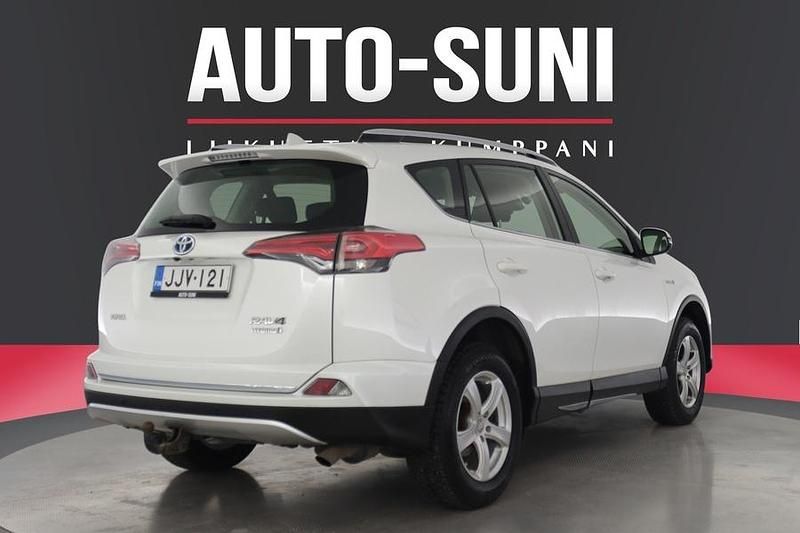 Käytetty Toyota RAV4 Hybrid Active 155 HP (114 kW) 2016 Katumaasturi