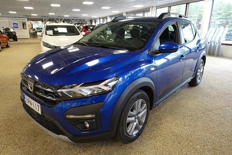 Sininen Käytetty 2022 Dacia Sandero Comfort Viistoperä | 13 990 € (Hieman kallis) - Kuva 1/4