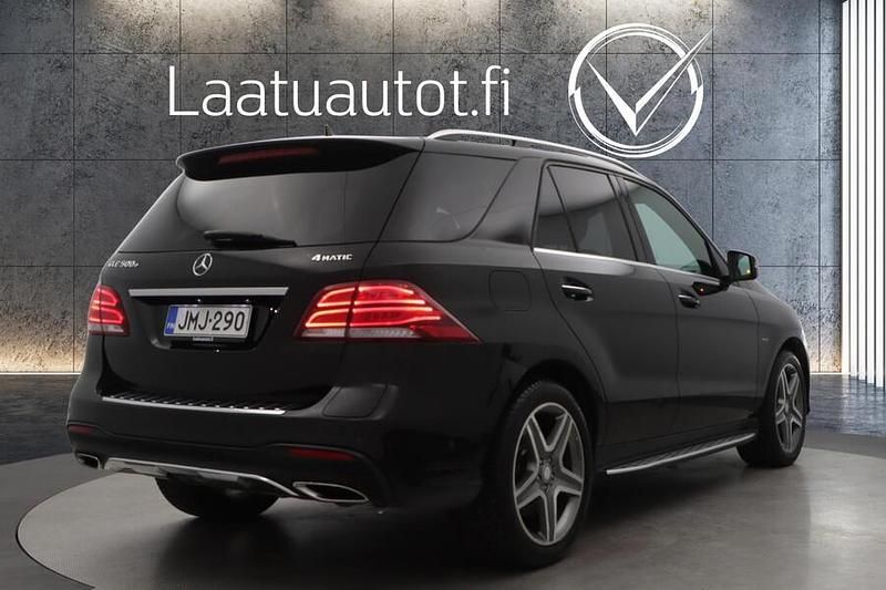 Käytetty Mercedes GLE500 AMG 333 HP (244 kW) 2016 Katumaasturi