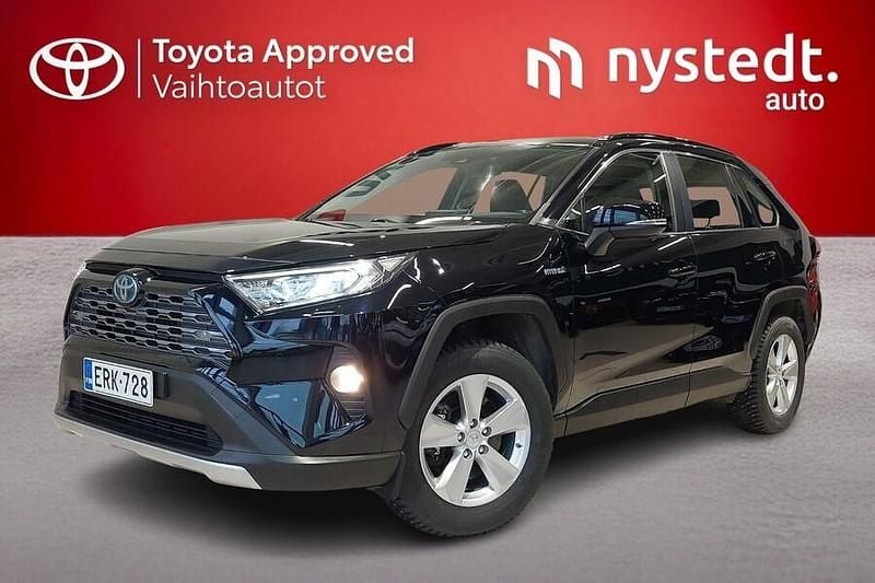 Käytetty Toyota RAV4 Hybrid Active 222 HP (163 kW) 2019 Musta Katumaasturi