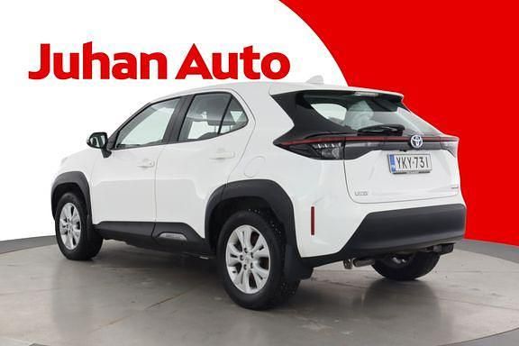 Käytetty Toyota Yaris Cross Active 116 HP (85 kW) 2022 Valkoinen Katumaasturi