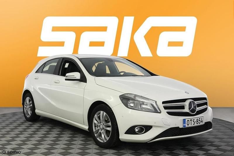 Käytetty 2013 Mercedes A180 Style Viistoperä | 10 580 € (Perustarjous) - Kuva 1/3