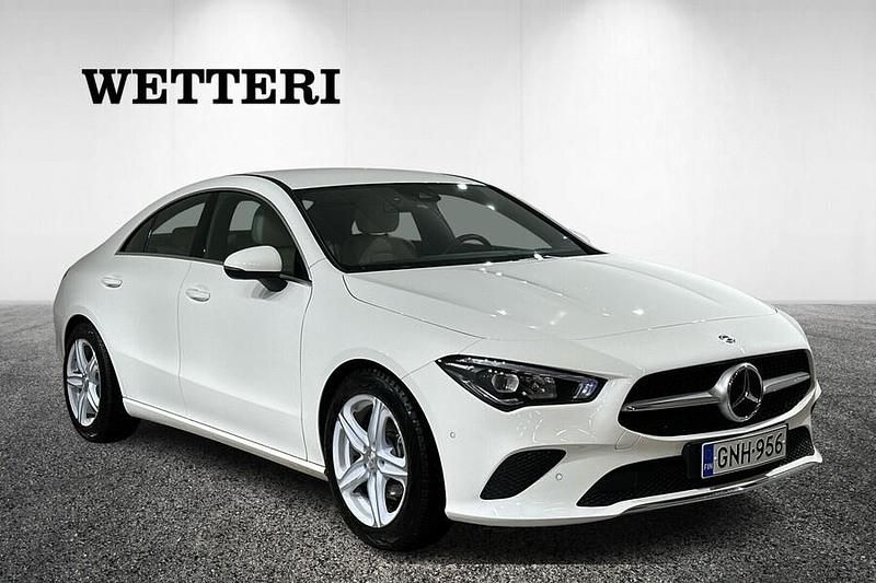 Käytetty Mercedes A180 Business 136 HP (100 kW) 2019 Valkoinen Coupe - kaksiovinen