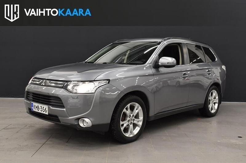 Käytetty Mitsubishi Outlander Intense 150 HP (110 kW) 2013 Katumaasturi