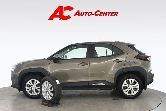 Käytetty Toyota Yaris Cross Active 114 HP (83 kW) 2021 6x1 Katumaasturi