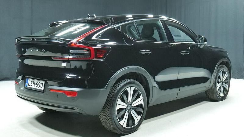 Käytetty Volvo C40 Core 169 kW (231 HP) 2023 Katumaasturi